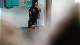 Nu jeune fille nue g ...