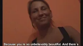 Elle est heureuse de ...