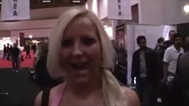 Sexy Samantha déchir ...