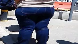 Chaude lesbienne jou ...