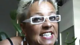 Mince Étudiante bais ...