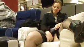Ami espionne la chie ...